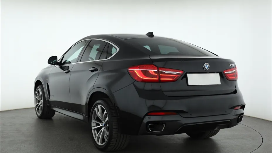 BMW X6 -