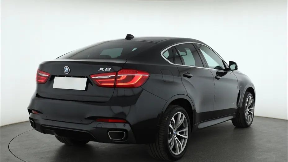 BMW X6 -