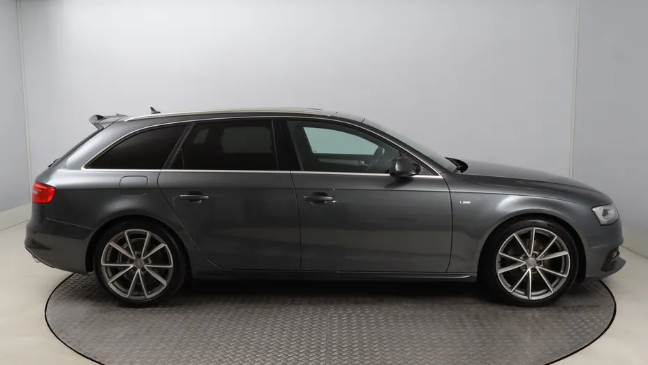 Audi A4 -