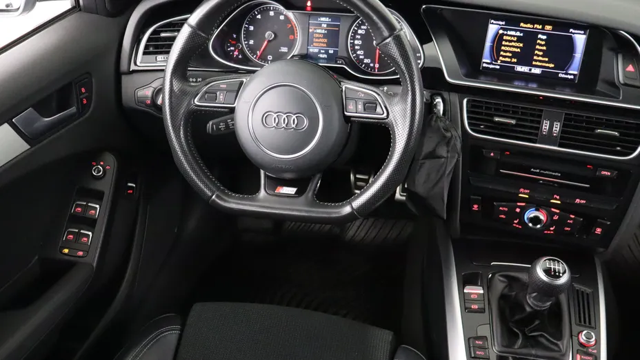 Audi A4 -
