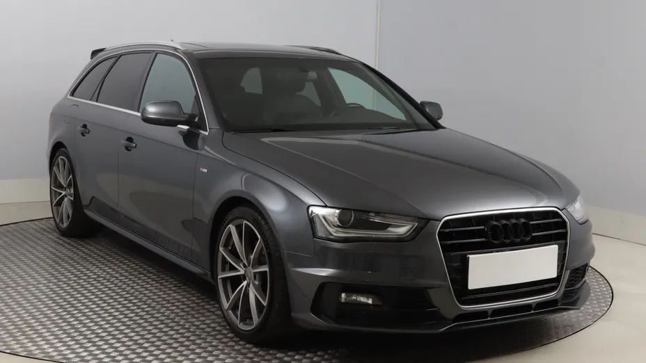 Audi A4 -