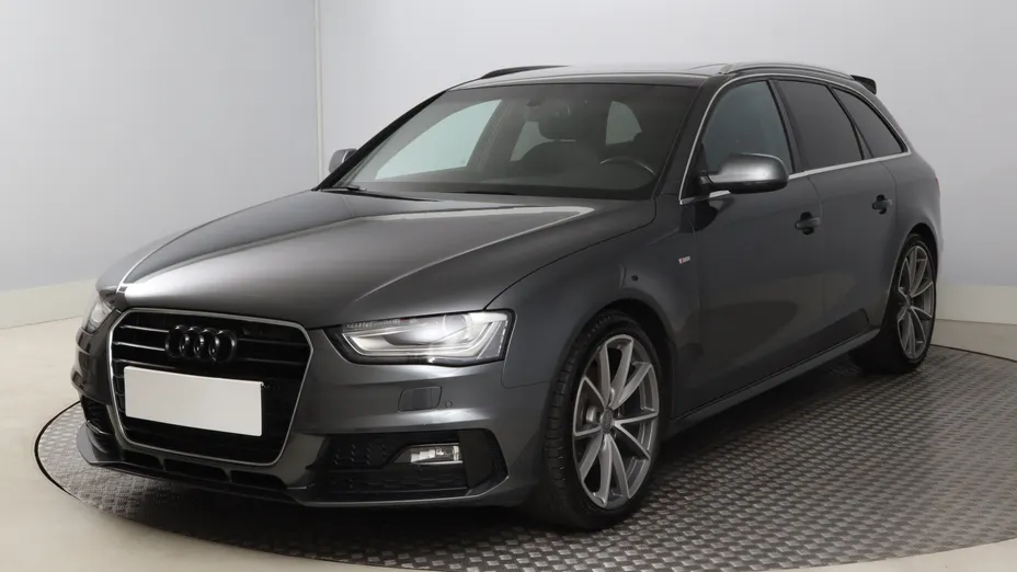 Audi A4 -
