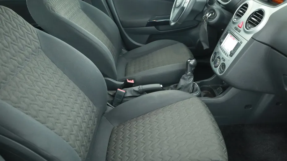 Opel Corsa -