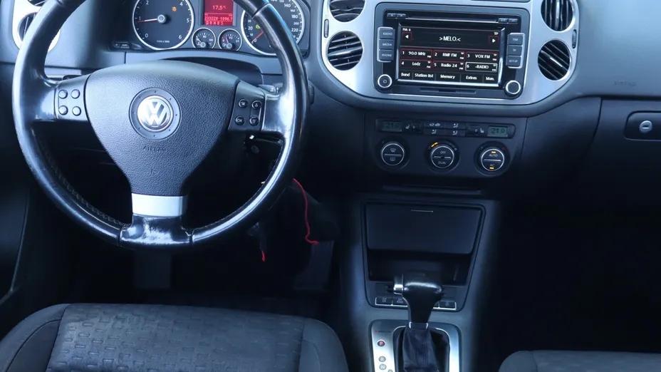 VW Tiguan -