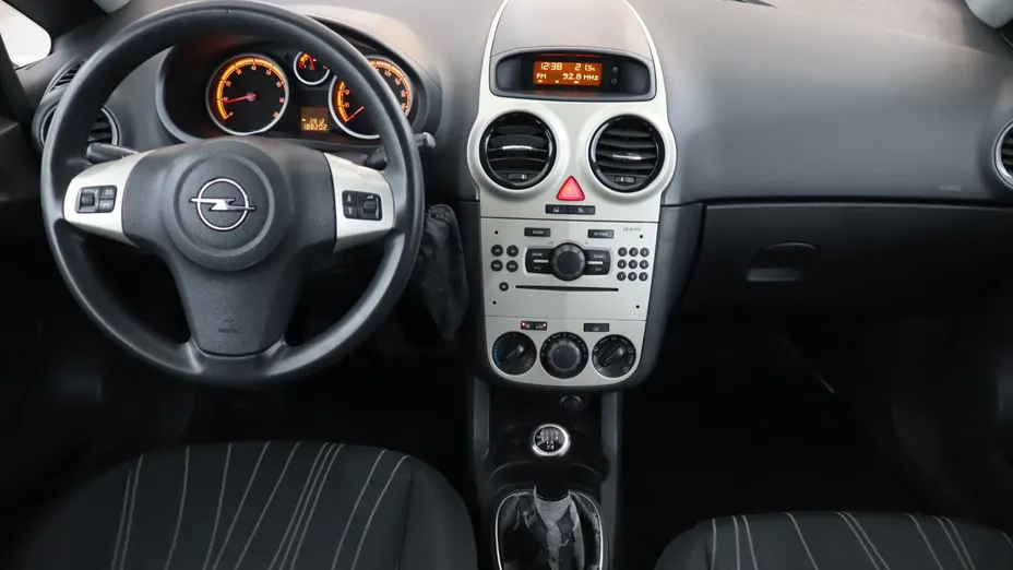 Opel Corsa -