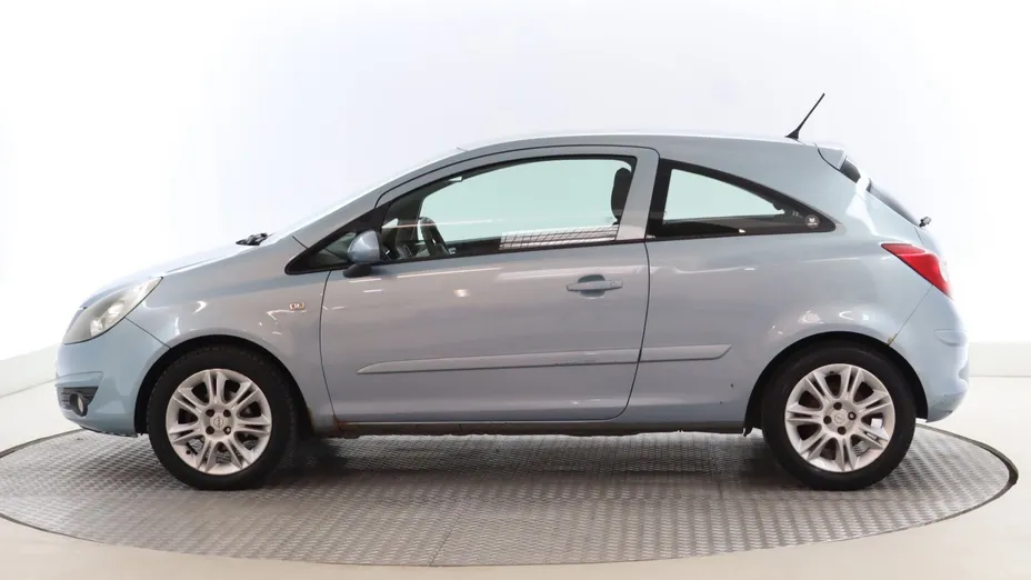 Opel Corsa -