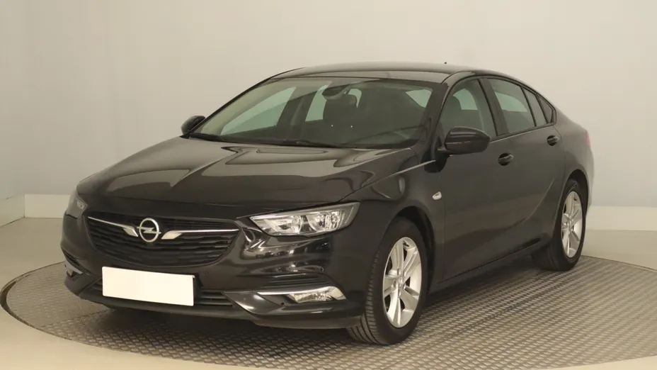 Opel Insignia -