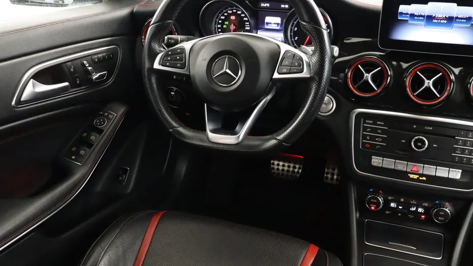 Mercedes CLA -