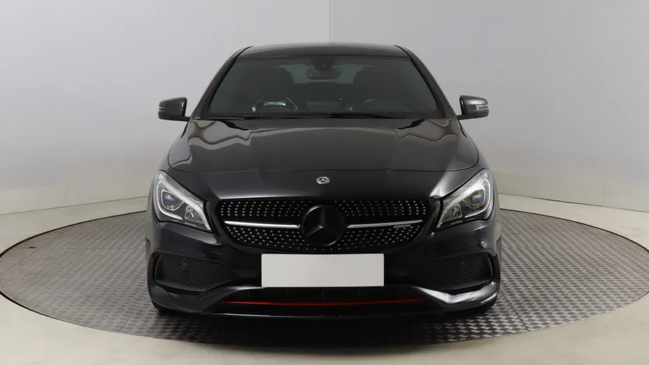 Mercedes CLA -