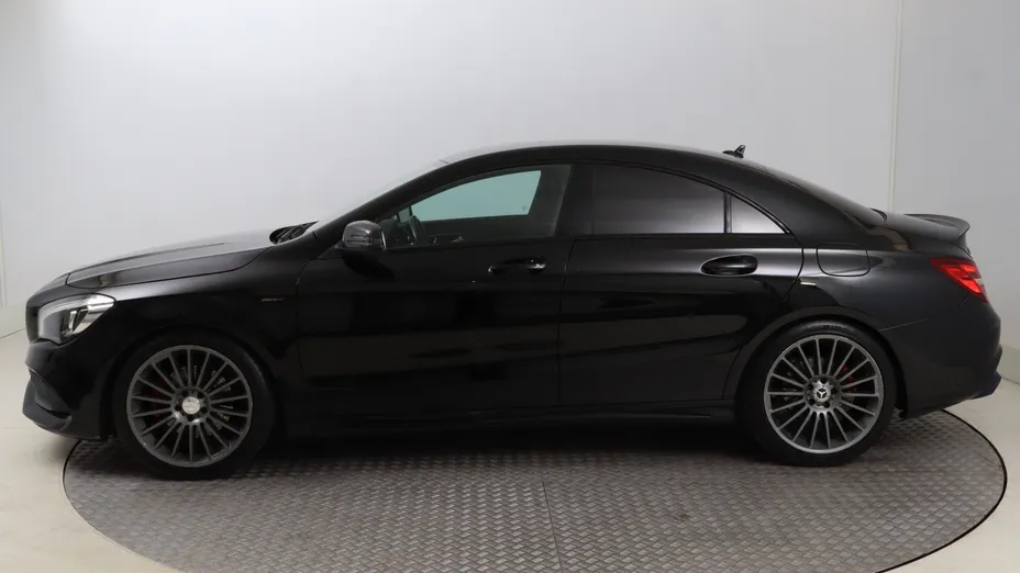 Mercedes CLA -
