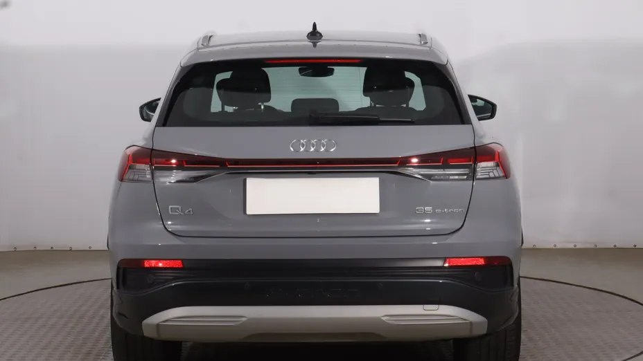 Audi Q4 e-tron -