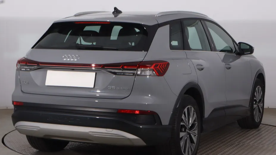 Audi Q4 e-tron -