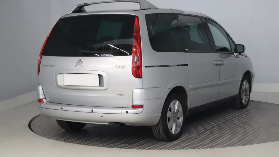 Citroen C8 -
