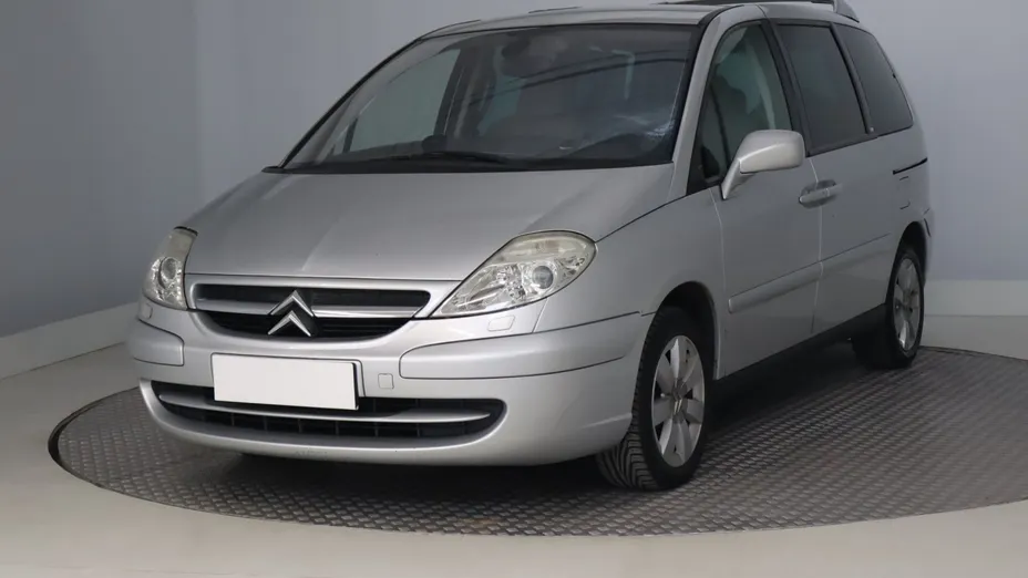 Citroen C8 -