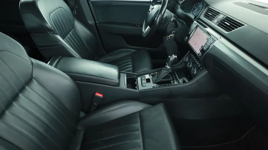 Skoda Superb -