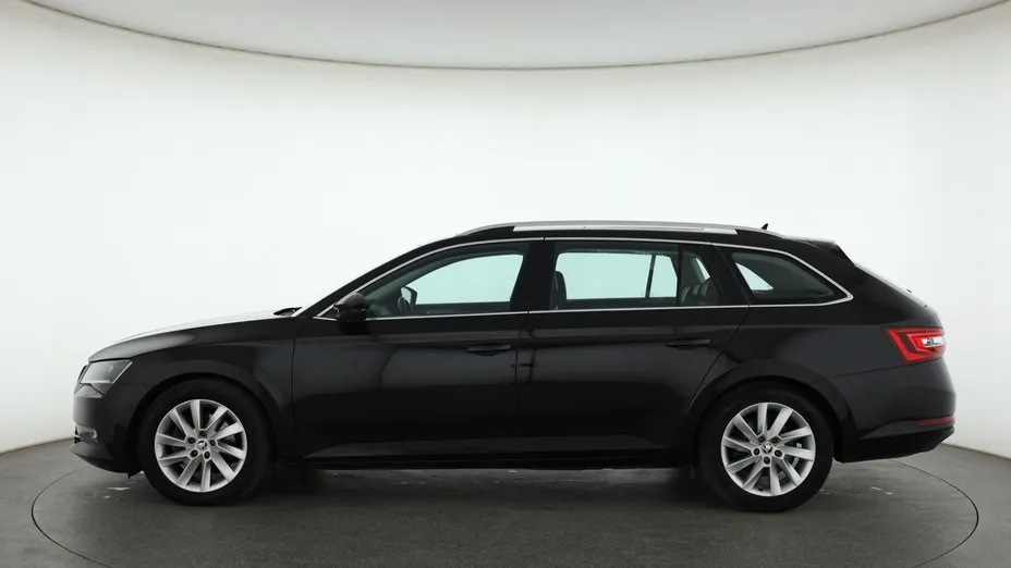 Skoda Superb -