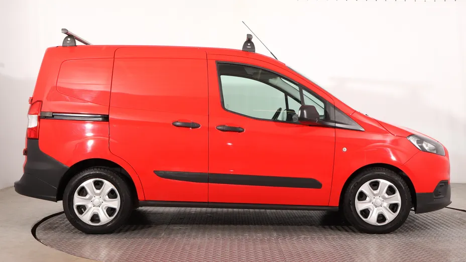 Ford Transit Courier -
