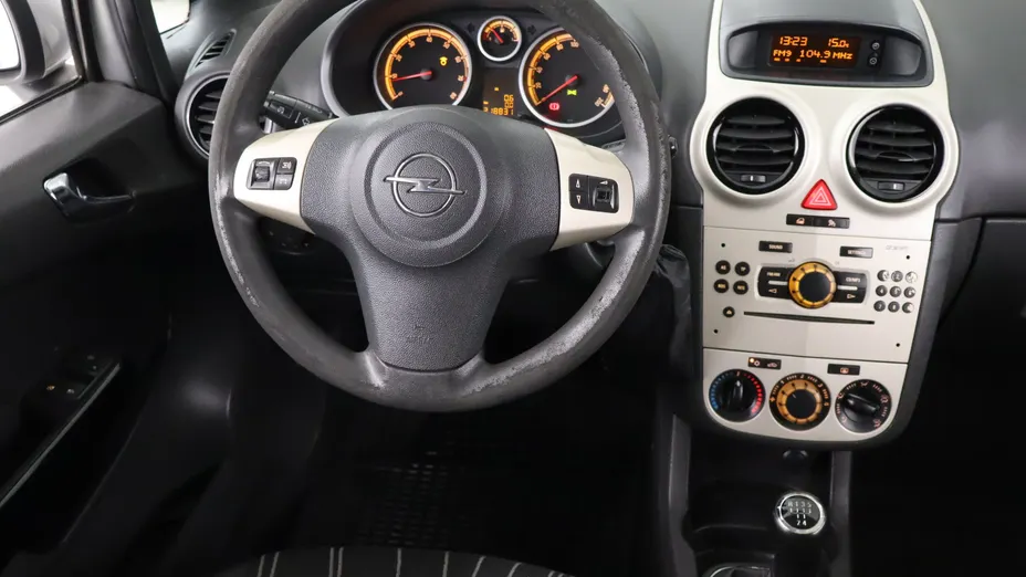 Opel Corsa -