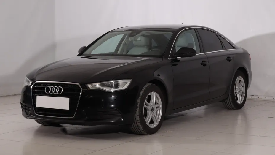 Audi A6 -