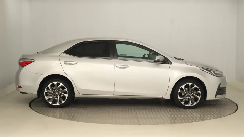 Toyota Corolla -