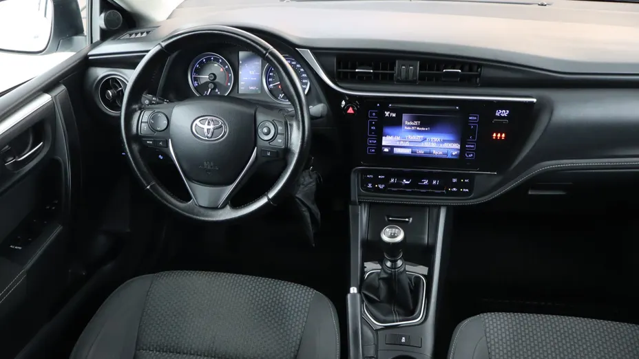 Toyota Corolla -