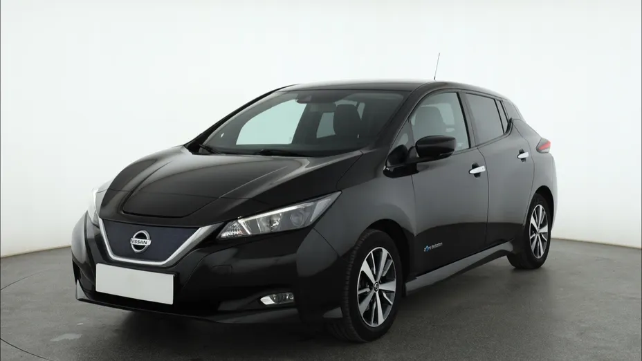 Nissan Leaf -