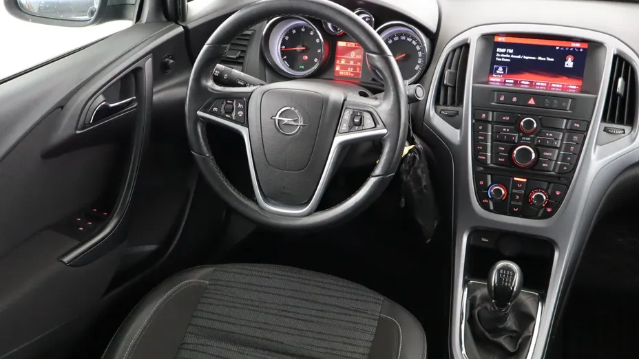 Opel Astra -