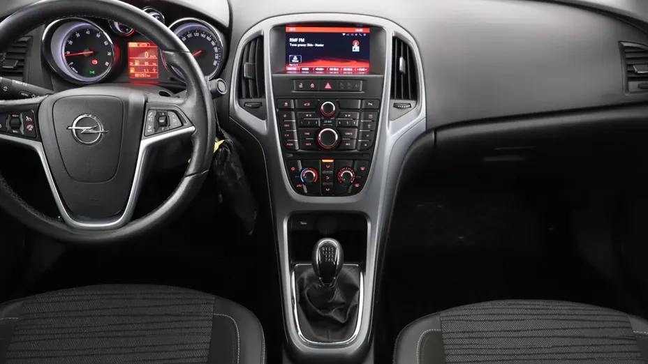 Opel Astra -