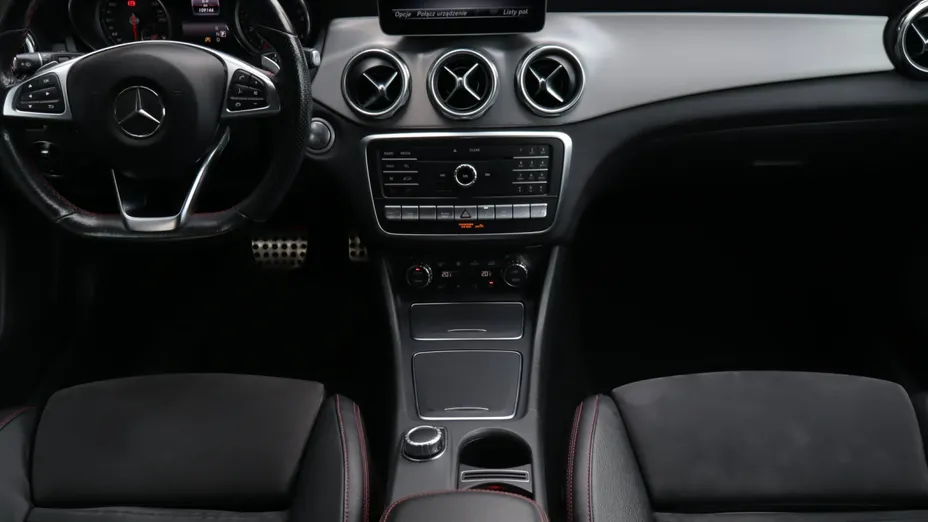 Mercedes GLA -