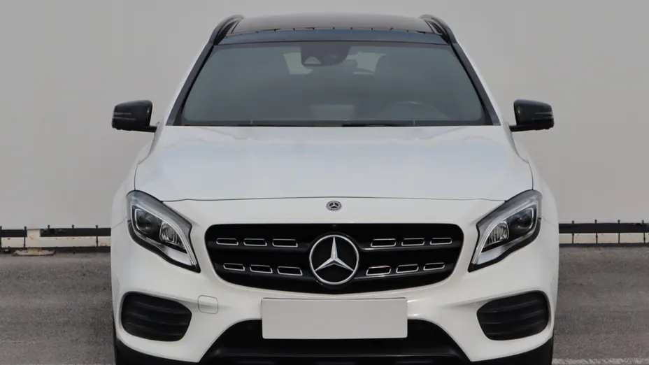 Mercedes GLA -