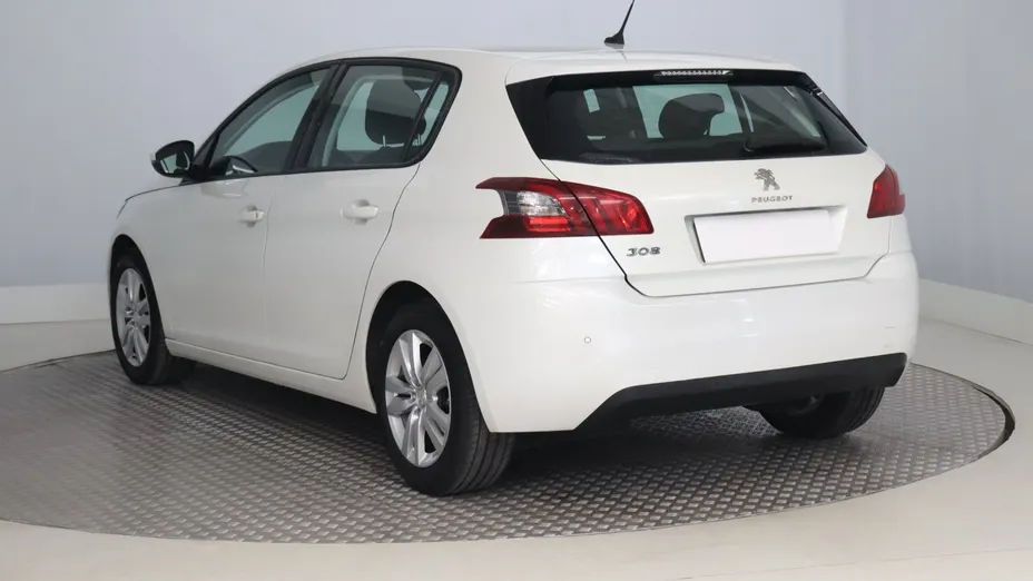 Peugeot 308 -