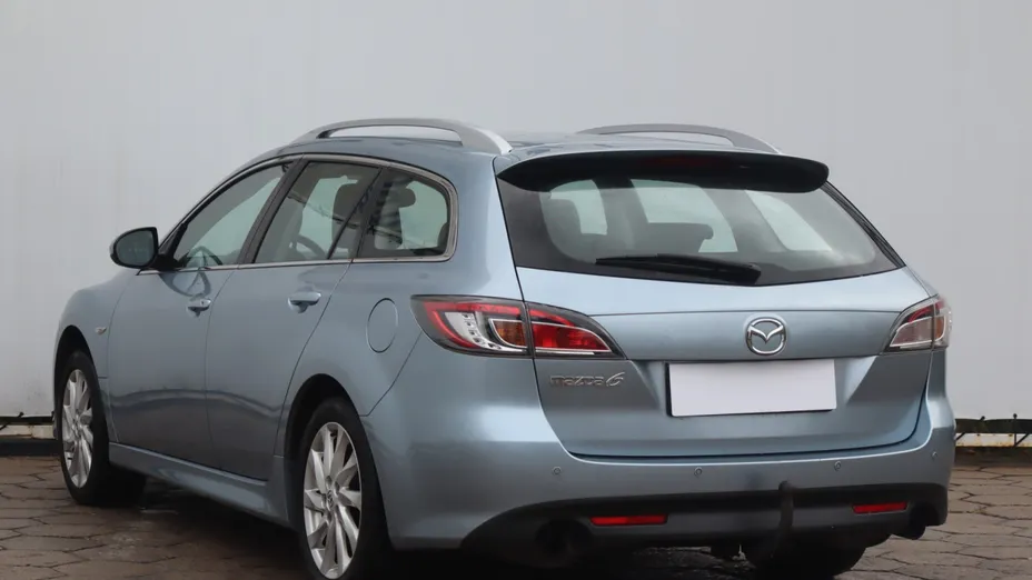Mazda 6 -