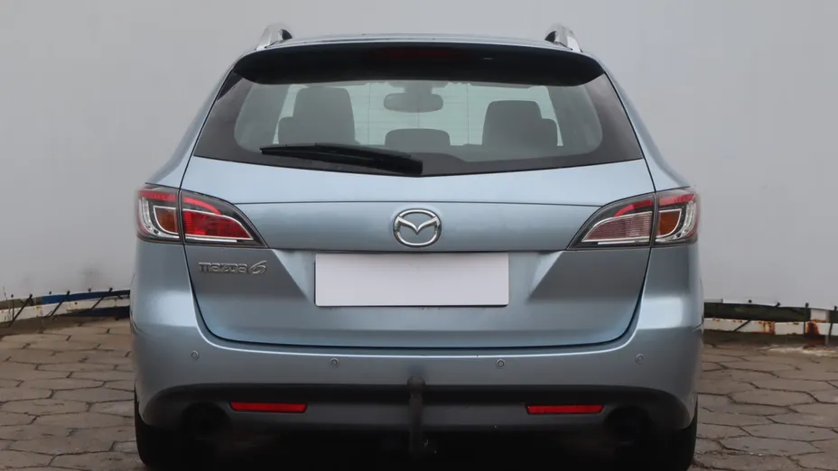 Mazda 6 -