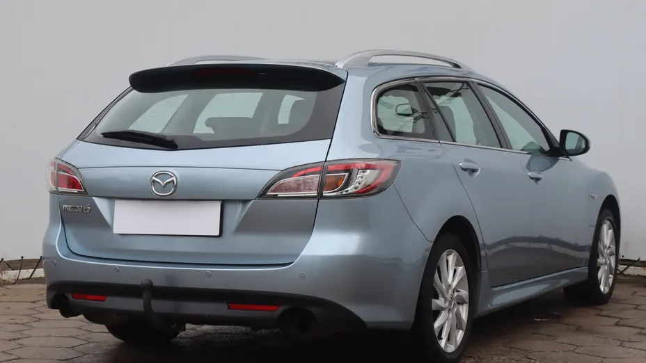 Mazda 6 -