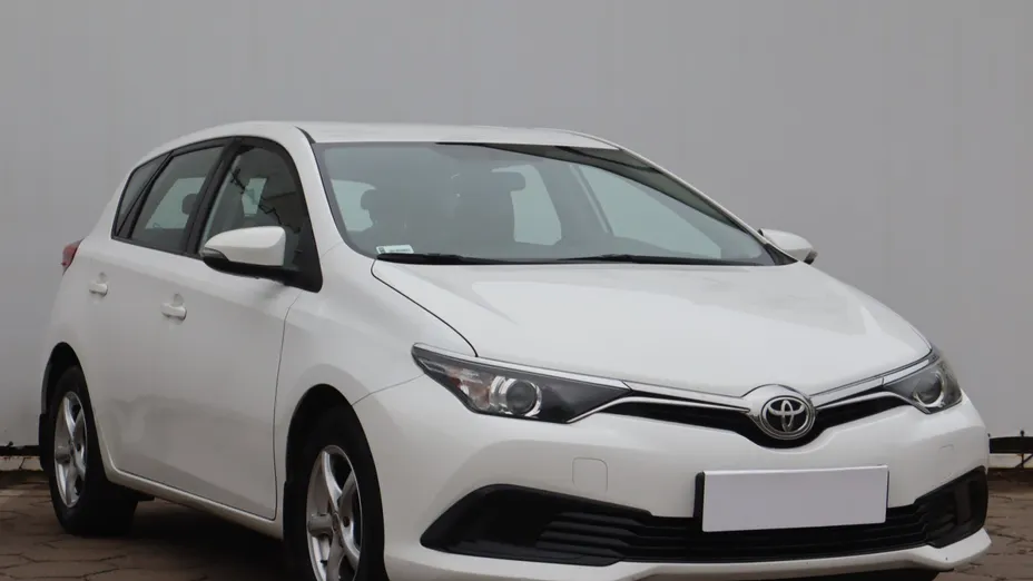 Toyota Auris -