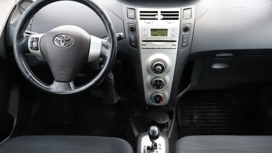 Toyota Yaris -