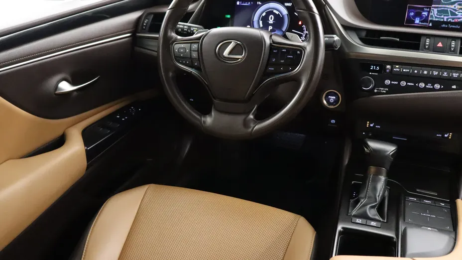 Lexus ES -