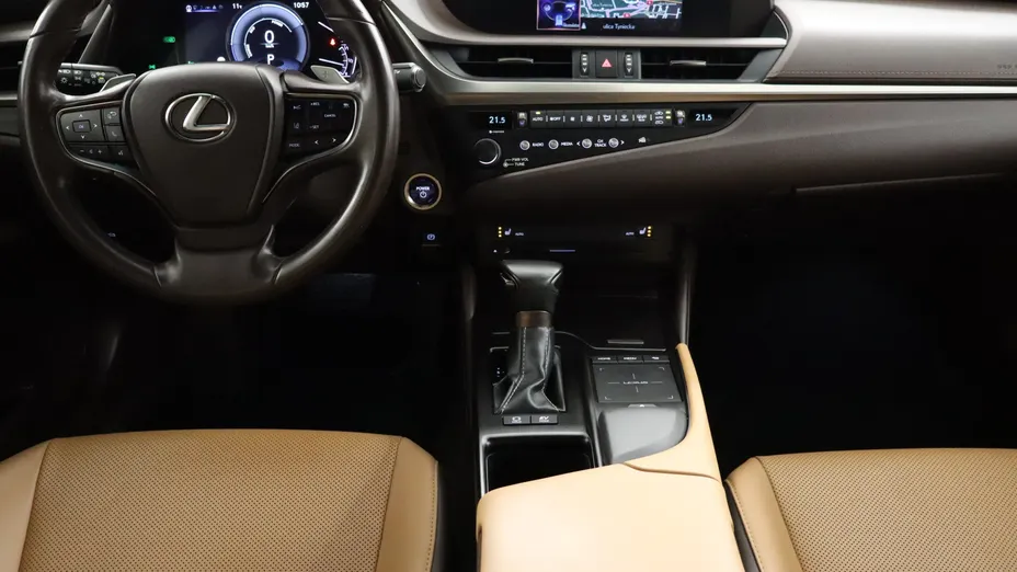 Lexus ES -