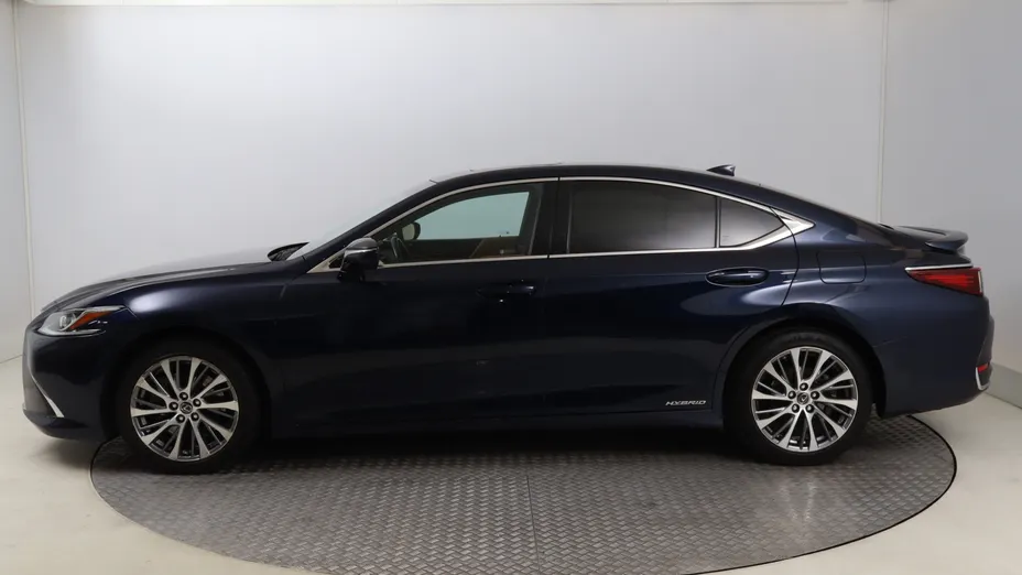 Lexus ES -