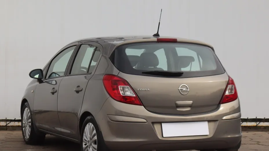 Opel Corsa -