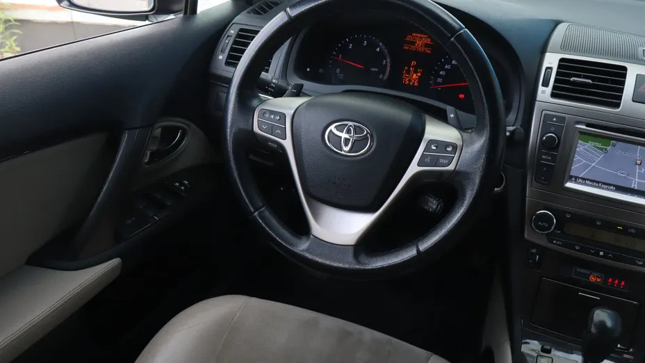Toyota Avensis -