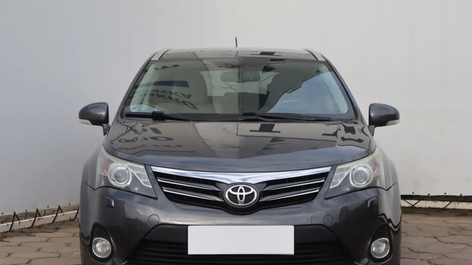 Toyota Avensis -