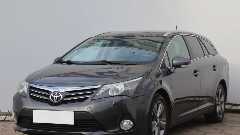 Toyota Avensis -