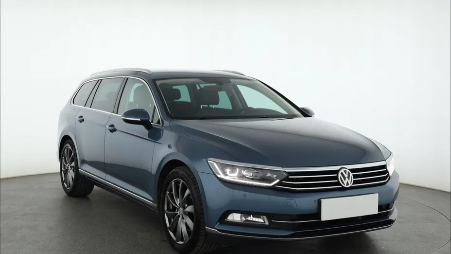 VW Passat -