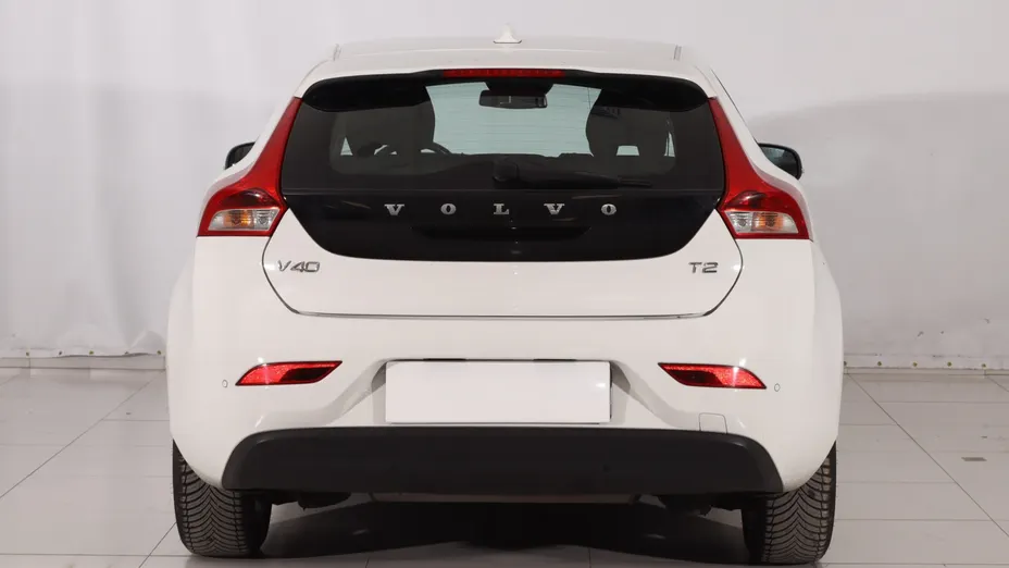 Volvo V40 -
