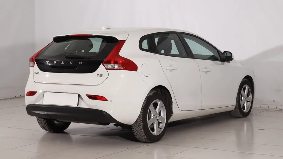 Volvo V40 -