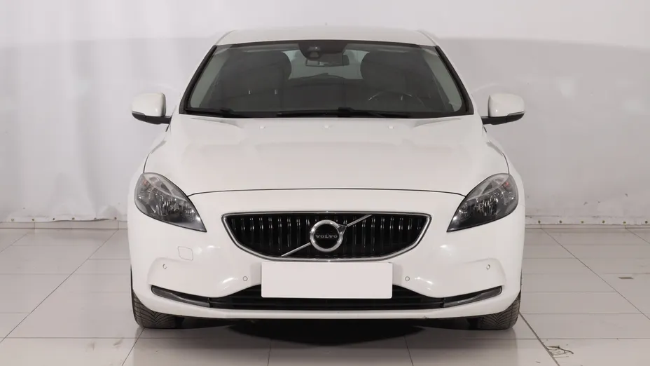Volvo V40 -