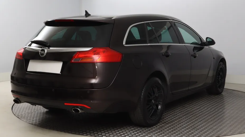 Opel Insignia -