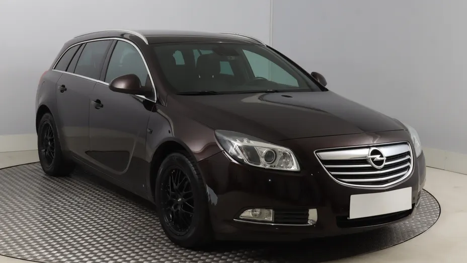 Opel Insignia -
