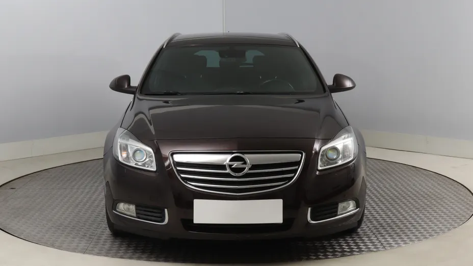 Opel Insignia -